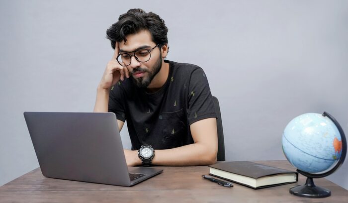SEO Freelancer or Agency in India? An Honest Comparison